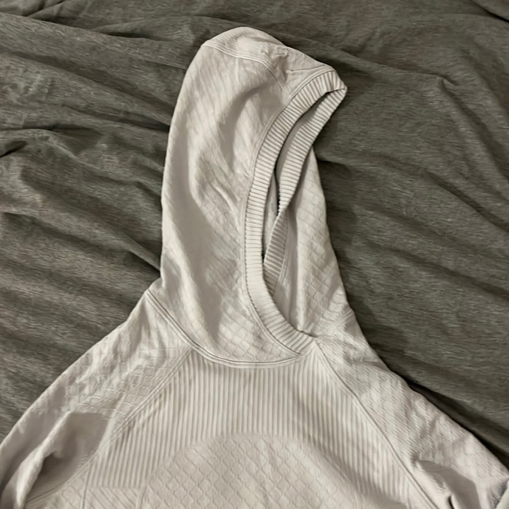Lululemon sweatshirt